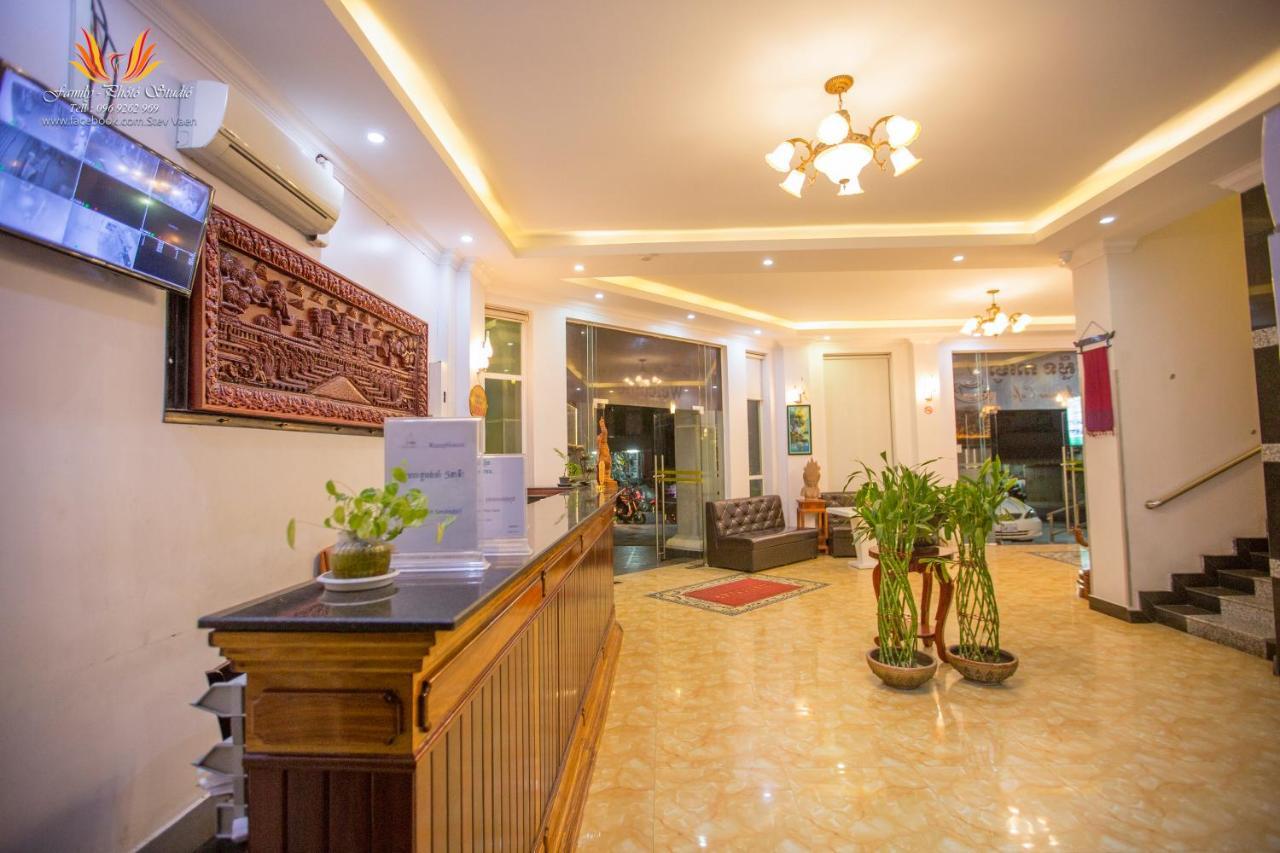 Jasmine Hotel& Sky Bar Battambang Exterior foto